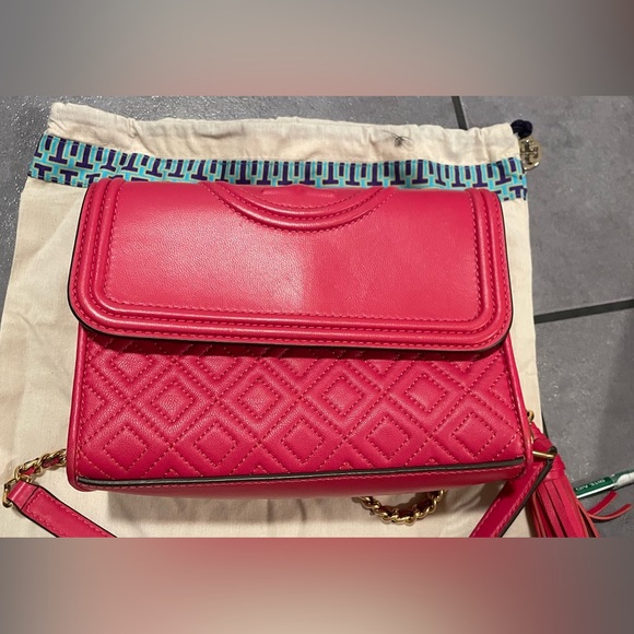 EUC Tory Burch Fleming Bag - Picture 10 of 14